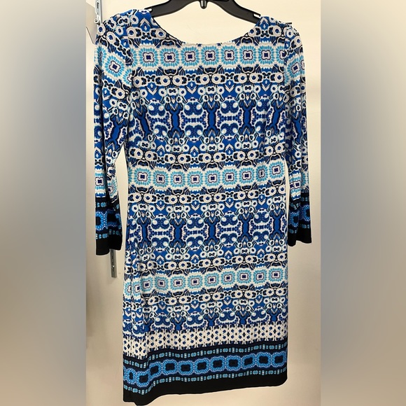 Vince Camuto Blue Medallion Patterned Shift Dress SZ 4 NWOT - Picture 2 of 13